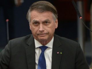 Bolsonaro é condenado a pagar R$ 1 milhão por falas racistas