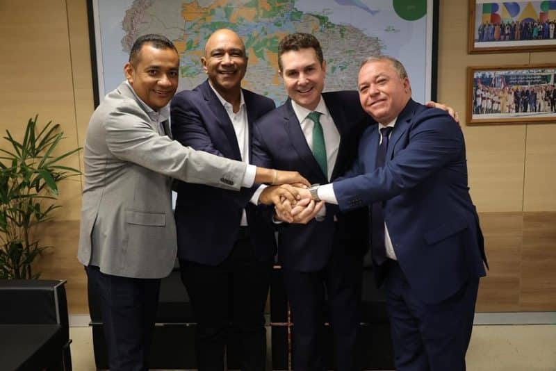 Em Brasília, prefeito Itonir Tavares leva demandas de Jacundá ao ministro Jader Filho