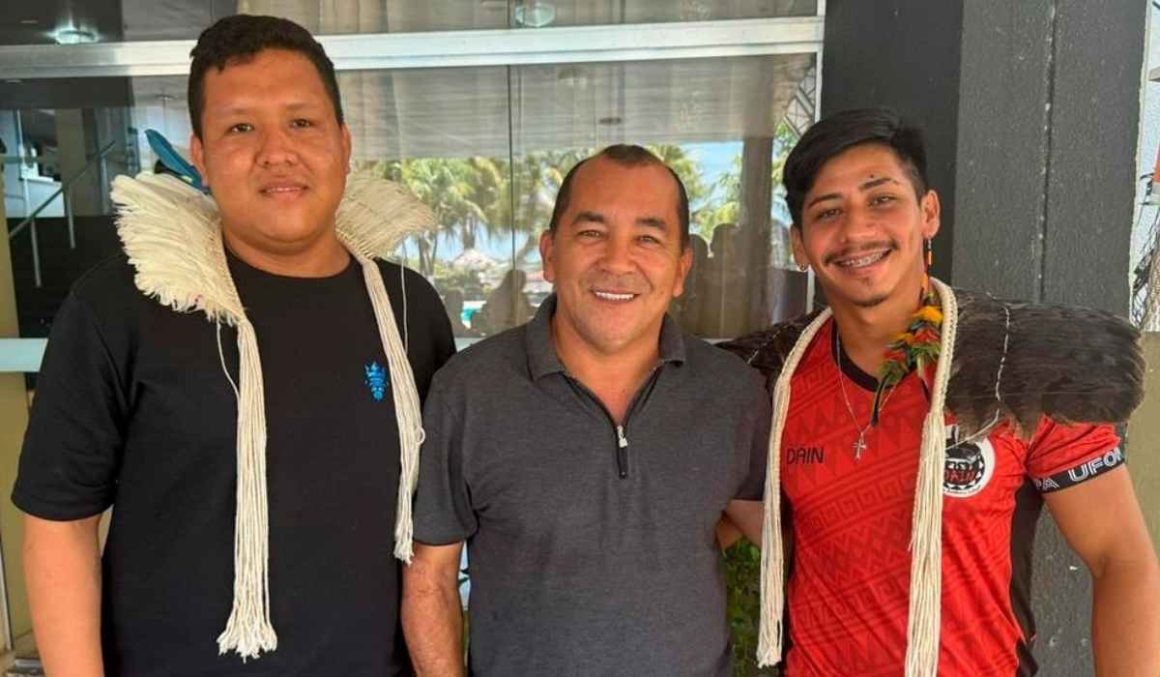Deputado Elias Santiago fortalece diálogo com lideranças do Oeste do Pará