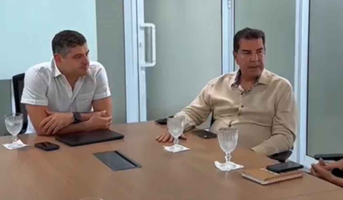 Deputado Zeca Pirão discute melhorias na educação com o secretário Ricardo Sefer