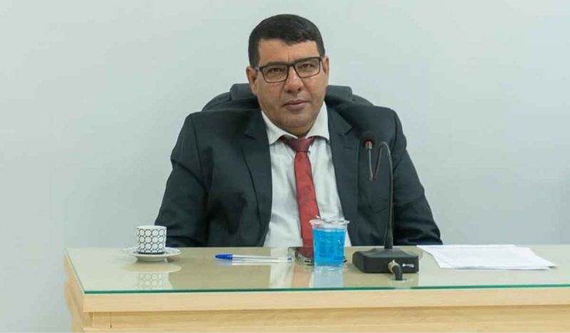 Vereador Miltinho Boiadeiro solicita recapeamento asfáltico em vias de Tailândia