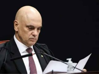 Moraes autoriza relator da CPMI do INSS a visitar Bolsonaro
