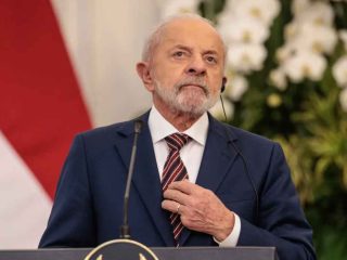 Após gafe, Lula chama de 'mal colocada' fala sobre traficante ser vítima