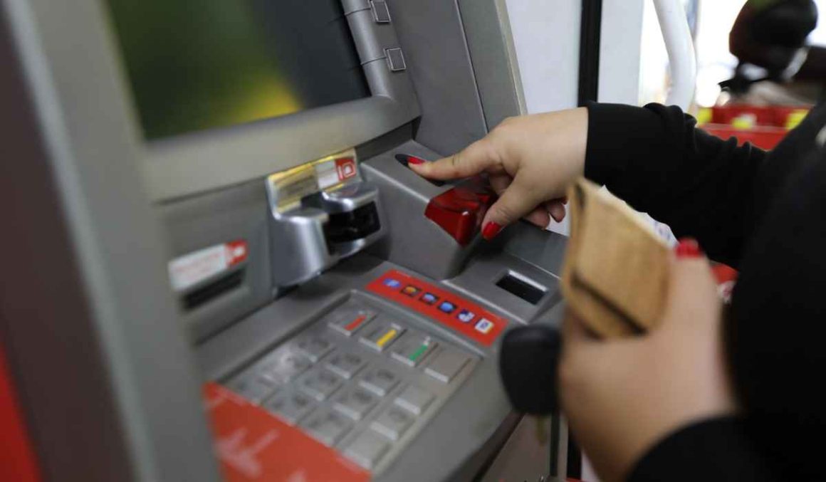 Agora é proibido fazer empréstimos no benefício do incapaz ou do menor sem autorização judicial Agora é proibido fazer empréstimos no benefício do incapaz ou do menor sem autorização judicial