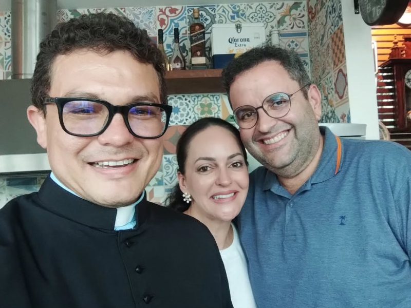 Paróquia Cristo Rei recebe doação de veículo para construção de Capela Mortuária em Ananindeua
