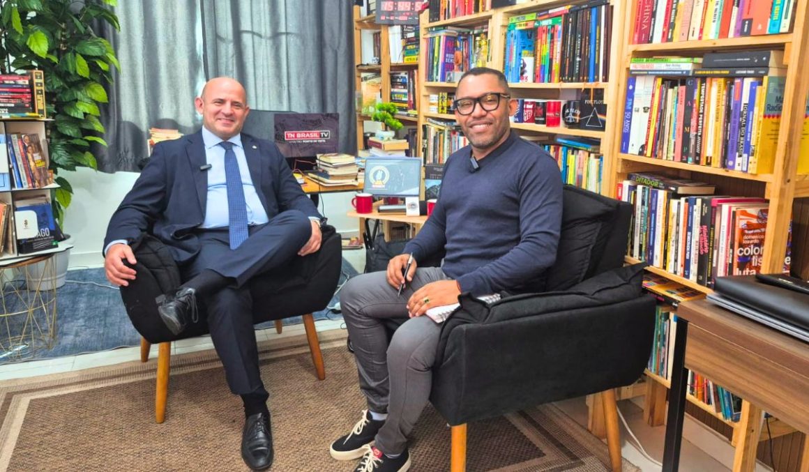 Eduardo Imbiriba, advogado criminalista e ex-presidente da OAB-PA é entrevistado por Taciano Cassimiro, da TN Brasil TV Eduardo Imbiriba, advogado criminalista e ex-presidente da OAB-PA é entrevistado por Taciano Cassimiro, da TN Brasil TV