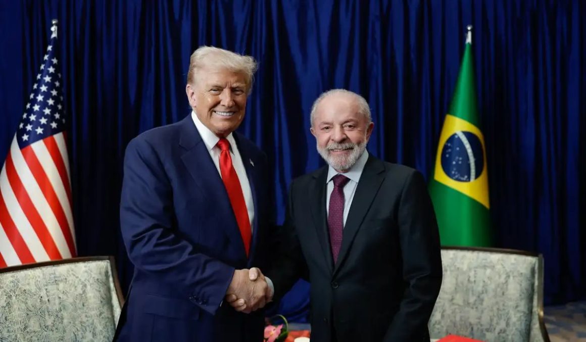 Trump retira tarifa de 40% após conversa com Lula