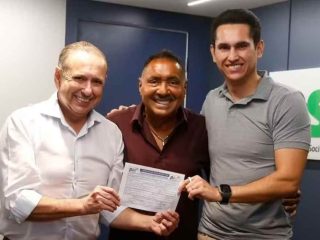 Tiririca se filia ao PSD e troca domicílio eleitoral de São Paulo para o Ceará