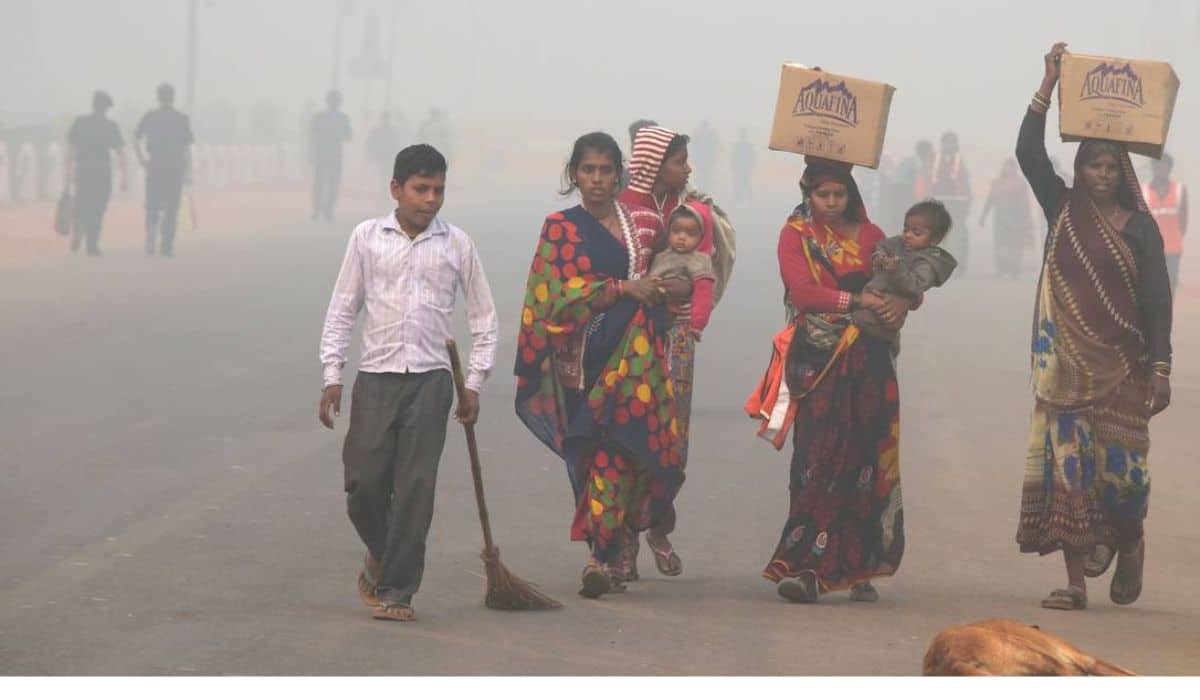Protestos em Nova Délhi exigem ação urgente contra poluição recorde que sufoca a cidade