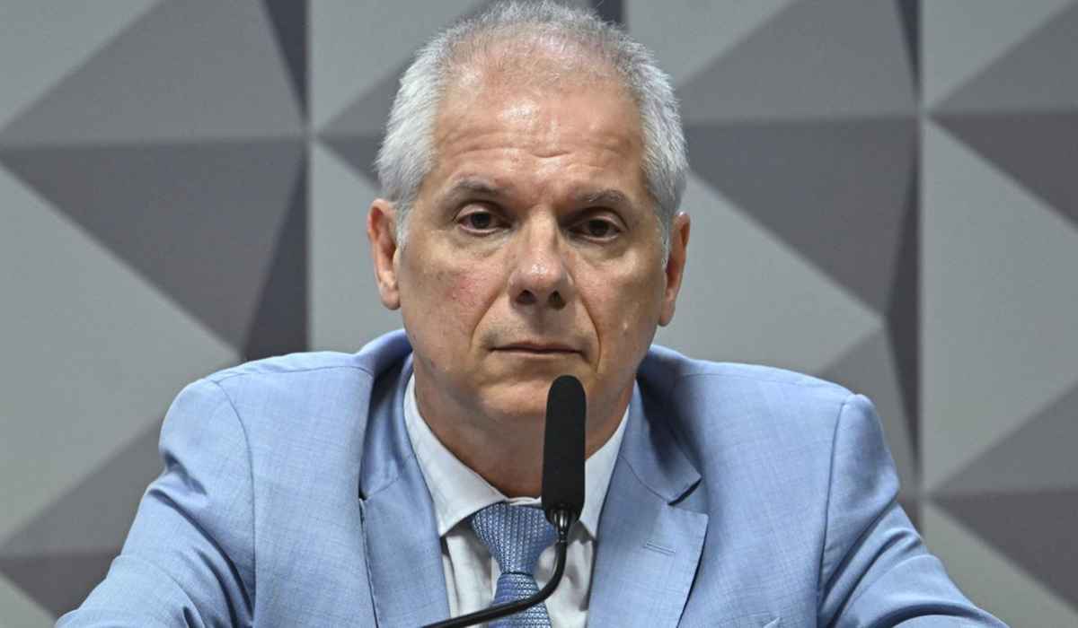 Ex-presidente do INSS é preso durante operação da Polícia Federal