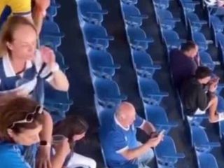 Torcedora do Avaí que proferiu atos racistas contra torcida do Remo é demitida