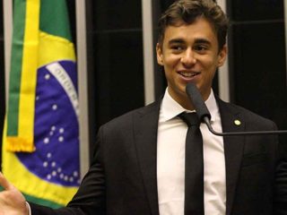 Nikolas reage ao ser lembrado da prisão de primo com drogas: 'Piranha'