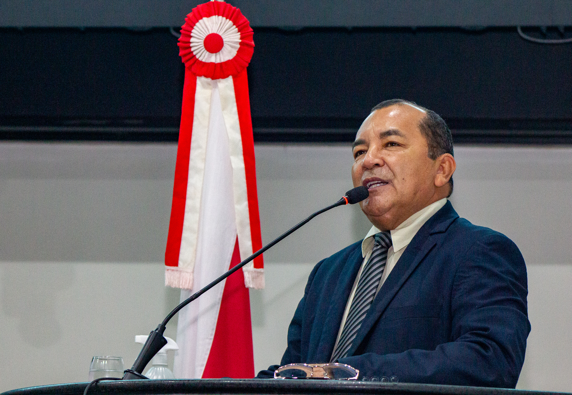 Deputado Elias Santiago discute regularização fundiária e crédito rural com o Incra