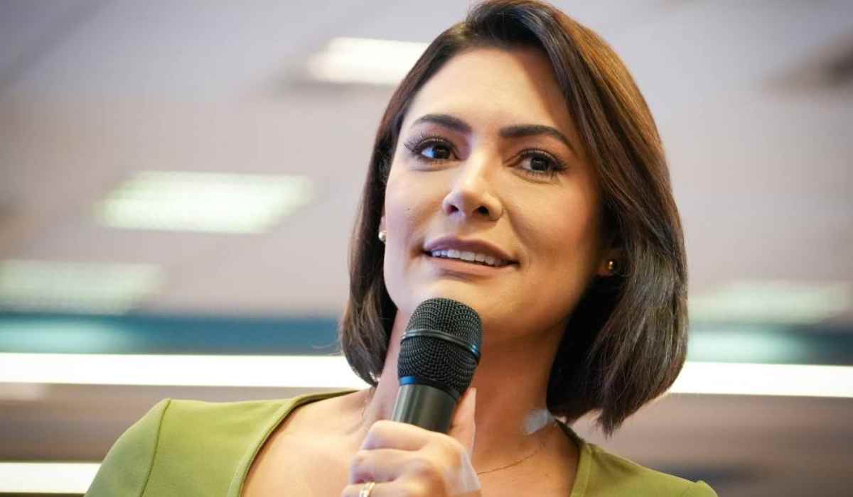 Michelle Bolsonaro pede afastamento do PL Mulher por questões de saúde