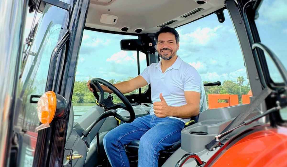 São Miguel do Guamá recebe novo trator agrícola para fortalecer a zona rural