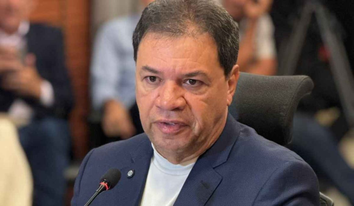 Presidente da Alepa, deputado Chicão apresenta Balanço da Casa de Leis 2025, durante coletiva de imprensa