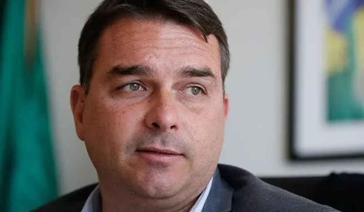 Bolsonaro: 'Entrego o mais importante para um pai, o próprio filho, para resgatar o Brasil'