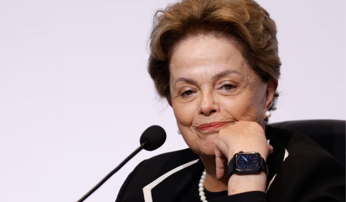 Justiça determina indenização de R$ 400 MIL a Dilma Rousseff por tortura na Ditadura Militar e fixa pagamento mensal