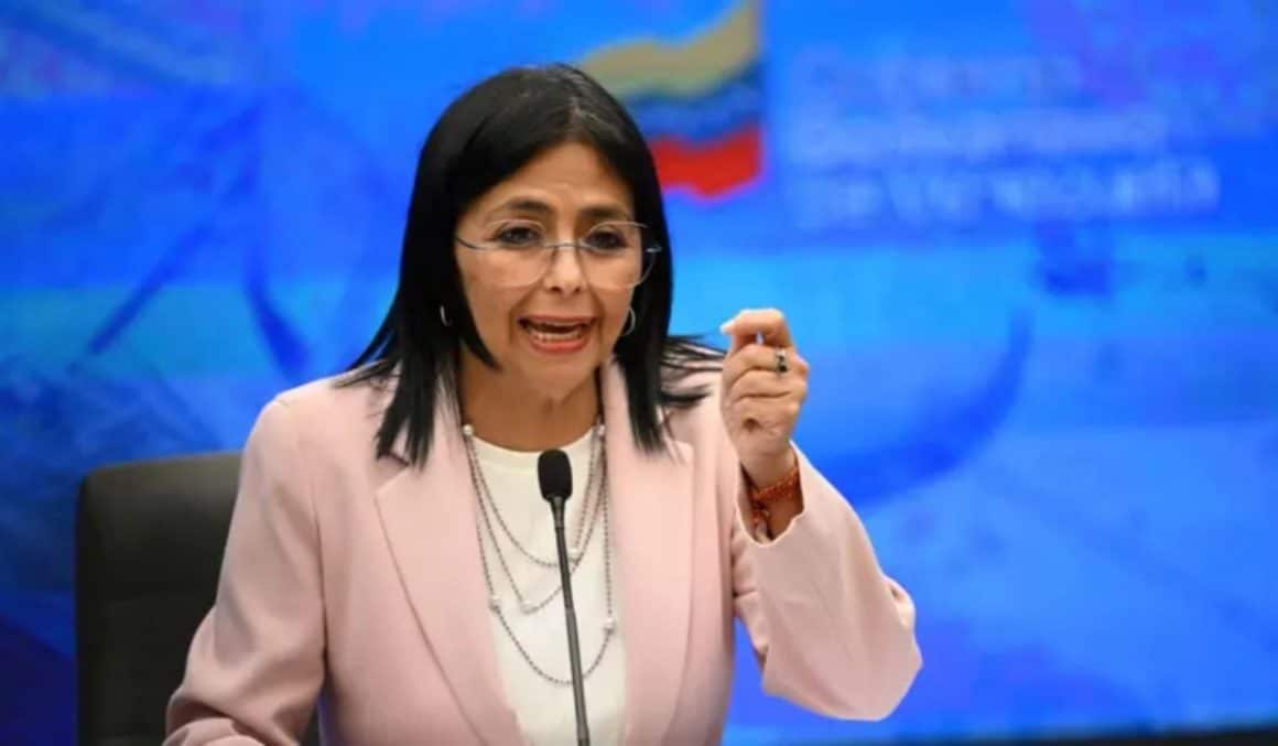 Delcy Rodríguez assume Presidência Interina da Venezuela sob pressão de Washington Delcy Rodríguez assume Presidência Interina da Venezuela sob pressão de Washington
