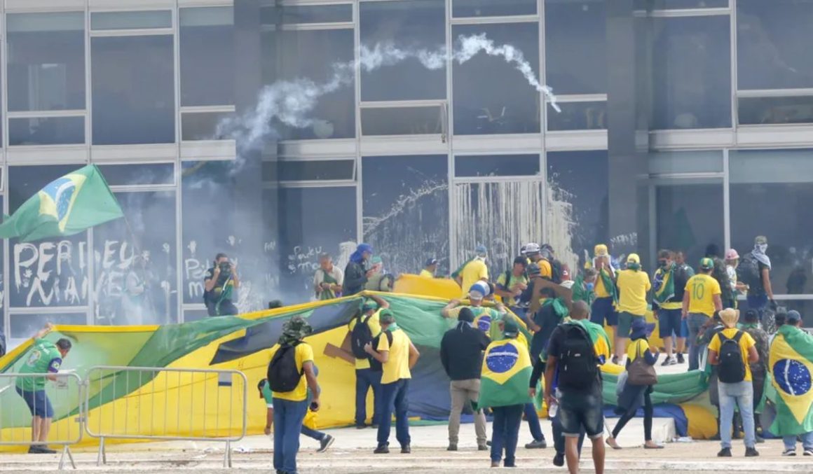 8/1: julgamento dos atos golpistas foi marco histórico para o país