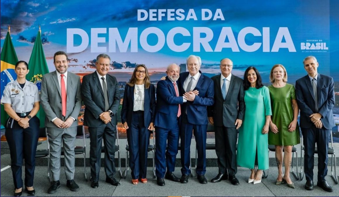 Lula Veta Integralmente o "PL da Dosimetria" em Ato de Memória do 8 de Janeiro
