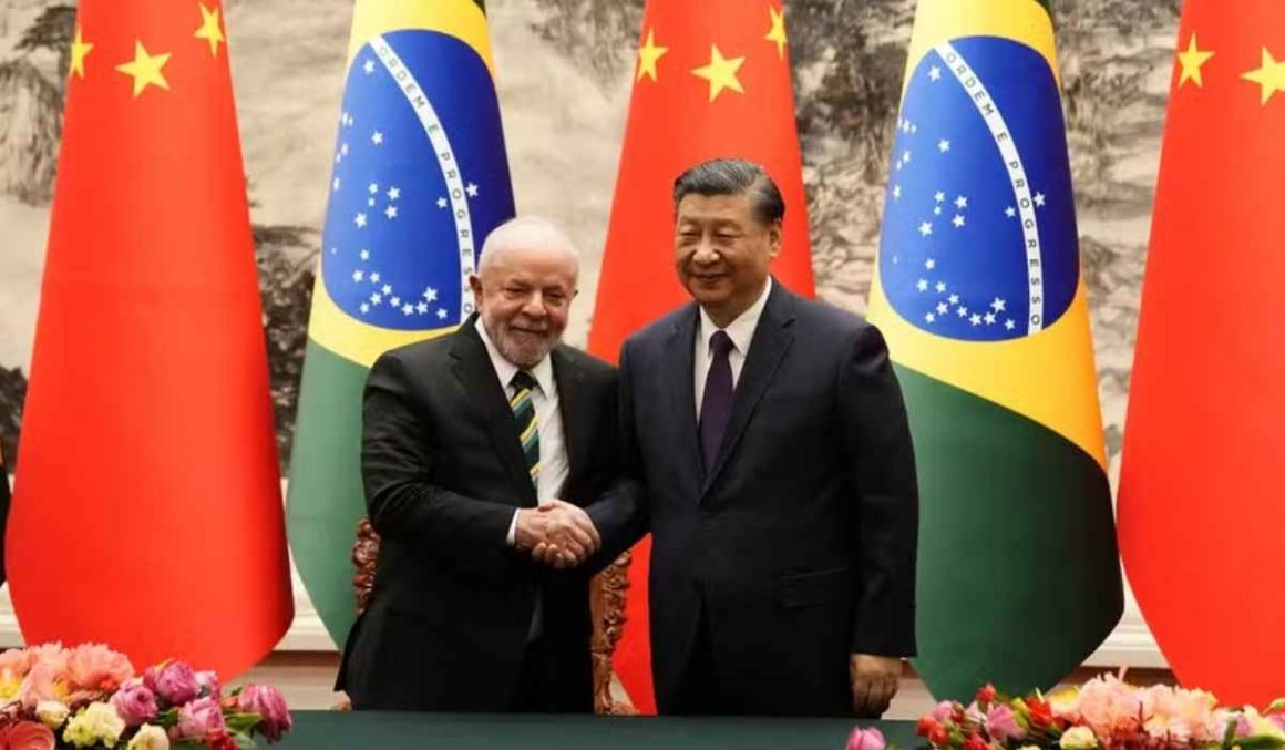 Tarifas de Trump só dobraram comércio do Brasil com China que bate recorde, diz mídia