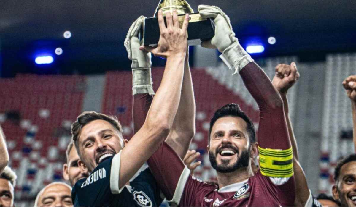 Remo Campeão da Supercopa Grão-Pará: Jogadores entregam medalhas aos atletas do Águia