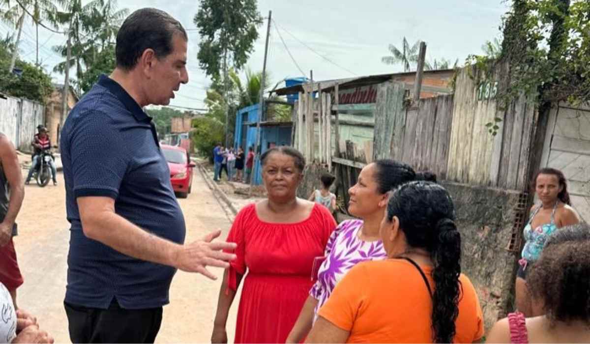 Deputado Zeca Pirão acompanha obras de melhorias na Rua Opala, em Icoaraci