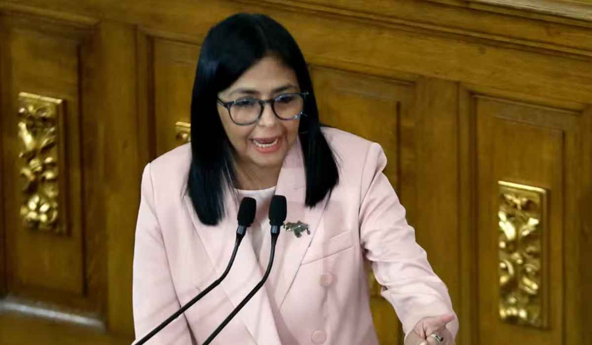 Venezuela: “Chega de ordens de Washington”, diz presidente interina