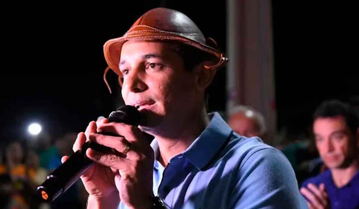 Prefeito de Mossoró é alvo da PF por suposto desvio de recursos públicos Prefeito de Mossoró é alvo da PF por suposto desvio de recursos públicos