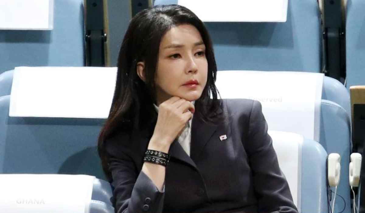 Ex-primeira-dama da Coreia do Sul é condenada por corrupção