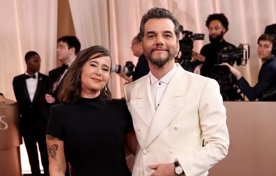 Saiba quem é Sandra Delgado, a esposa de Wagner Moura