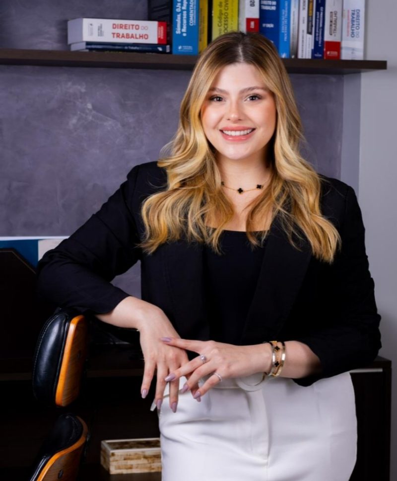 Advogada Ana Luíza, especialista em Direito Público e Empresarial será entrevistada no PodCast JusPará