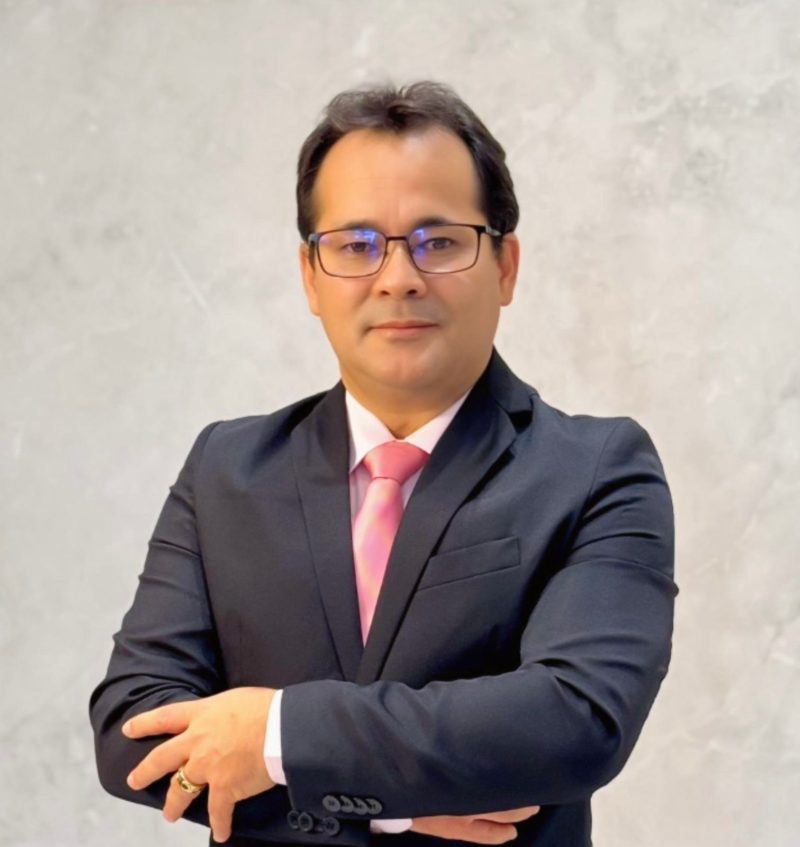 “Um Vencedor por Muitas Mãos”: Advogado César Ramos lança autobiografia em Belém e compartilha trajetória de superação