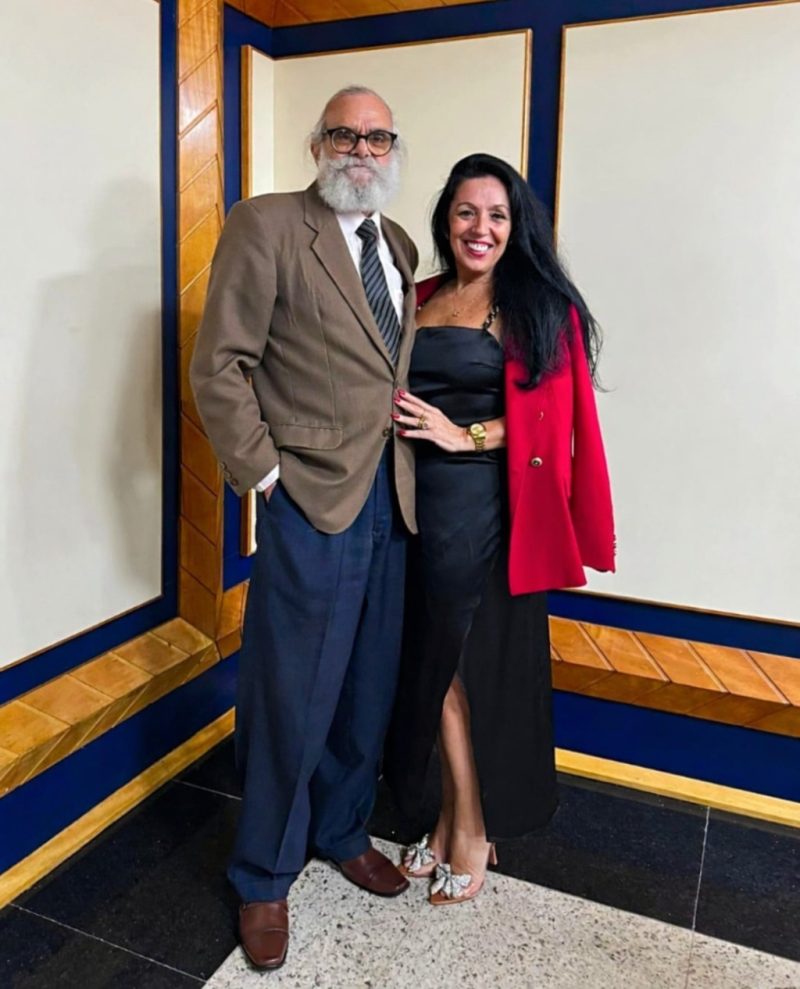 Cristina Longo com uma das maiores personalidades do direito nacional, advogado Américo Leal / Foto: AP.