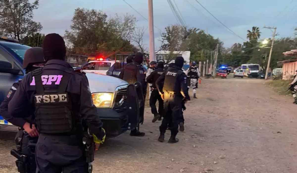 Ataque a tiros em campo de futebol no México deixa 11 mortos e 12 feridos