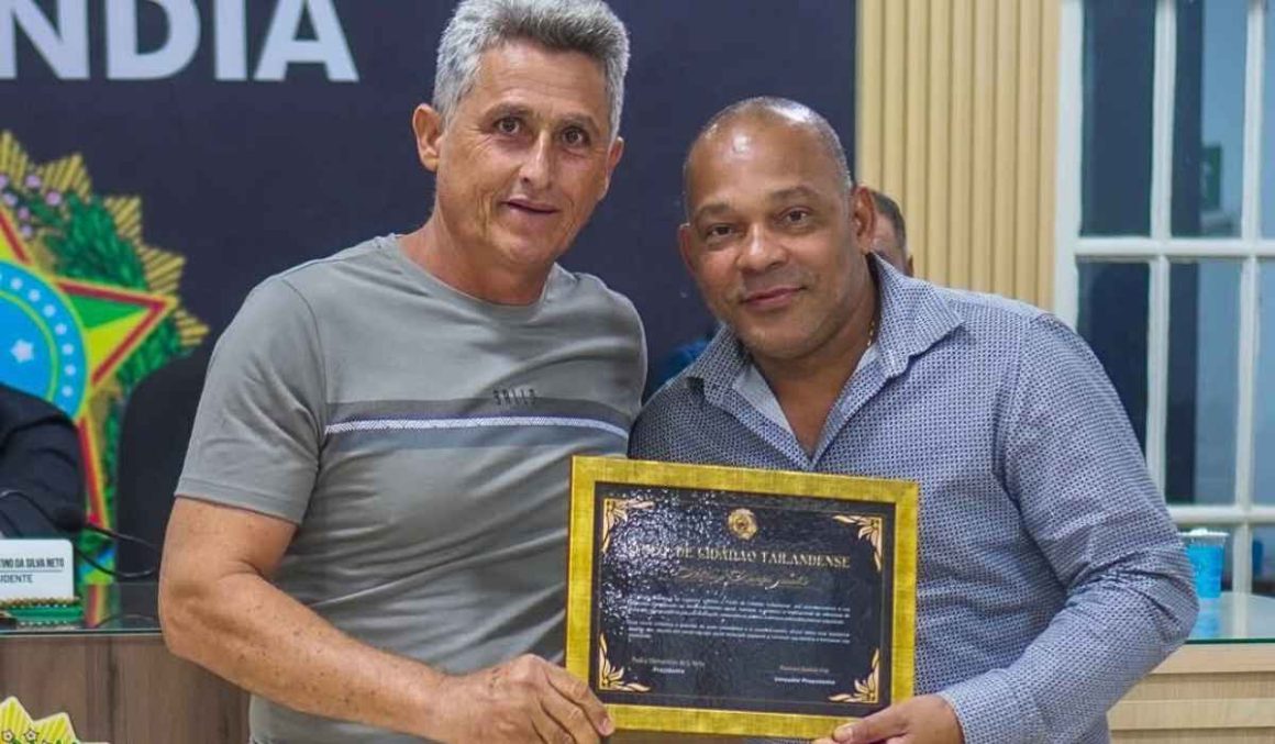 Roni Baiano prestigia abertura do Ano Legislativo e entrega Títulos de Cidadão Tailandense