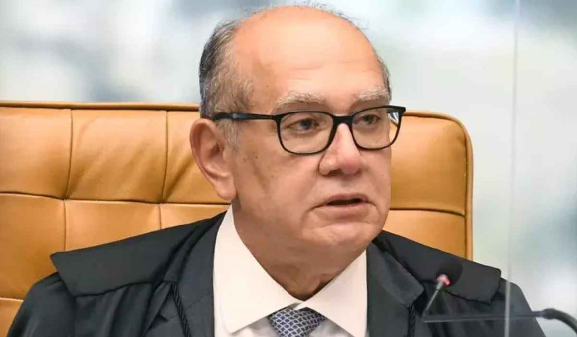 Gilmar Mendes suspende ‘penduricalhos’ de juízes e promotores em todo o país Gilmar Mendes suspende ‘penduricalhos’ de juízes e promotores em todo o país