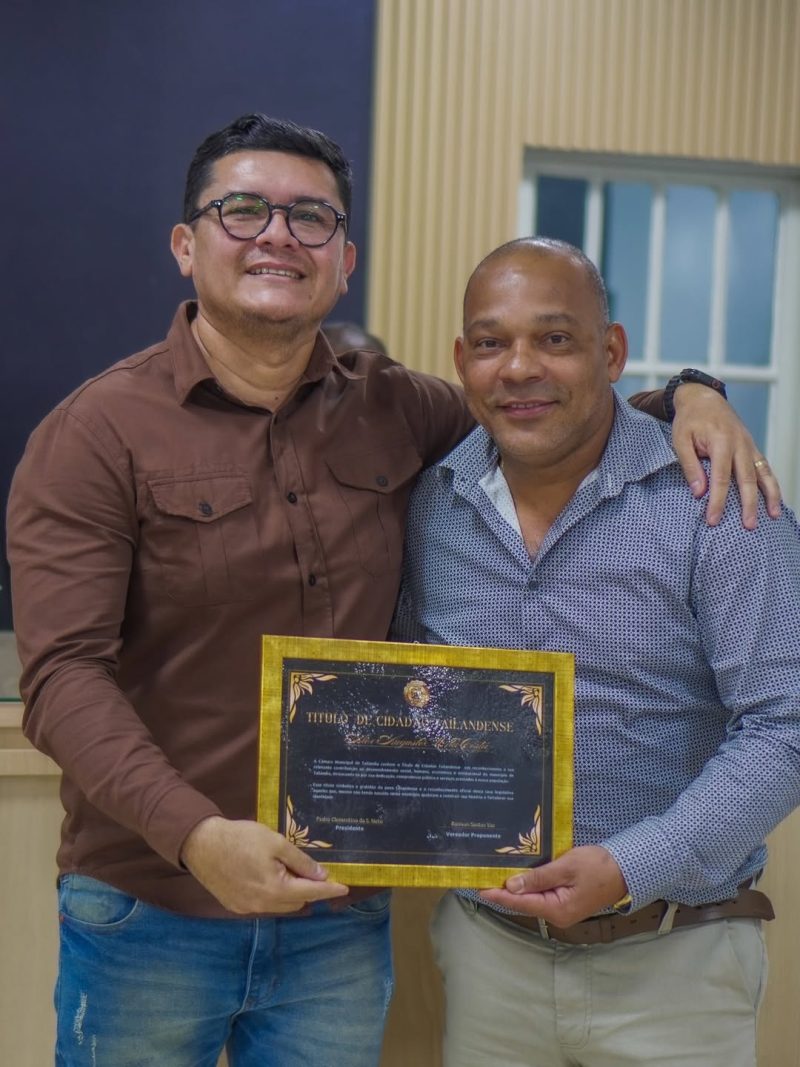 Roni Baiano prestigia abertura do Ano Legislativo e entrega Títulos de Cidadão Tailandense