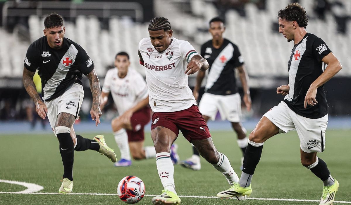Vasco joga bem, mas é eliminado pelo Fluminense no Maracanã