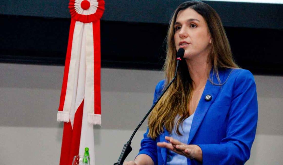 Paula Titan (MDB): Alepa aprova reserva de 5% do programa Sua Casa para mulheres vítimas de violência