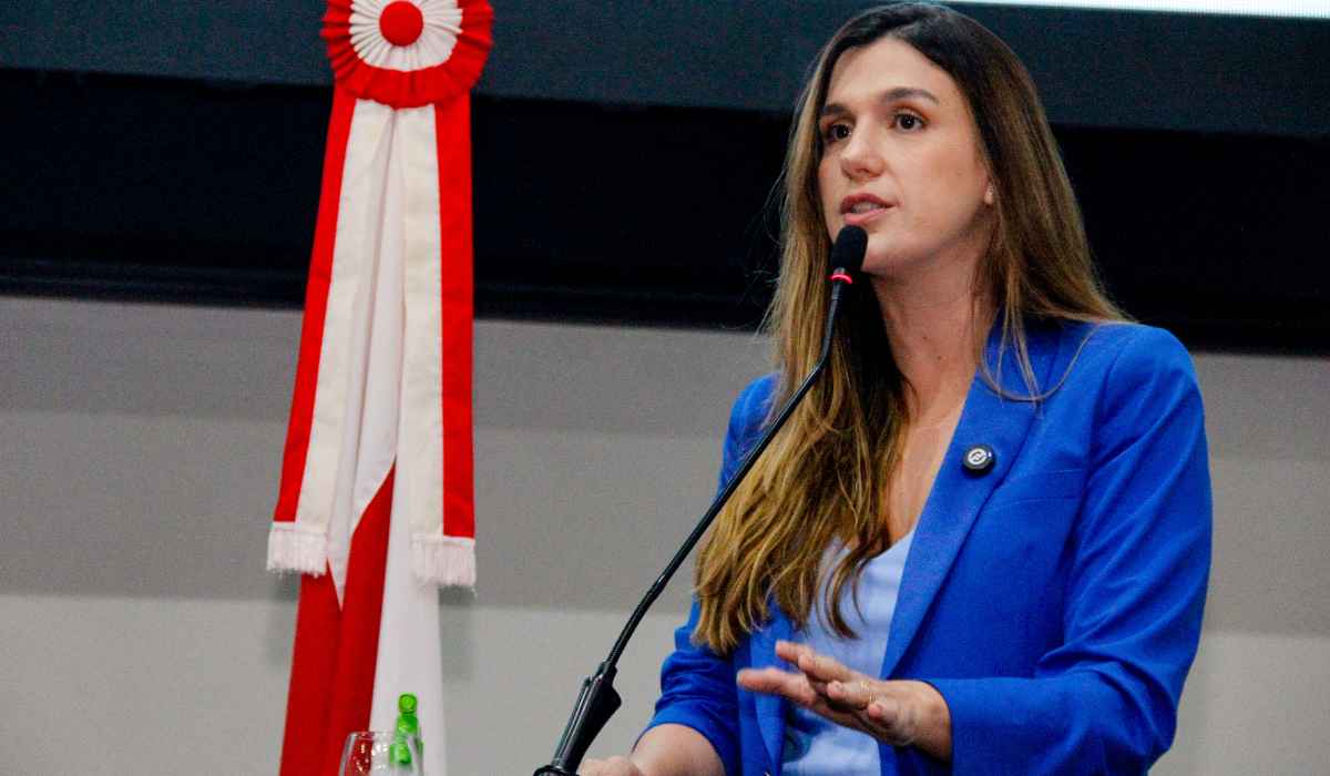 Paula Titan (MDB): Alepa aprova reserva de 5% do programa Sua Casa para mulheres vítimas de violência