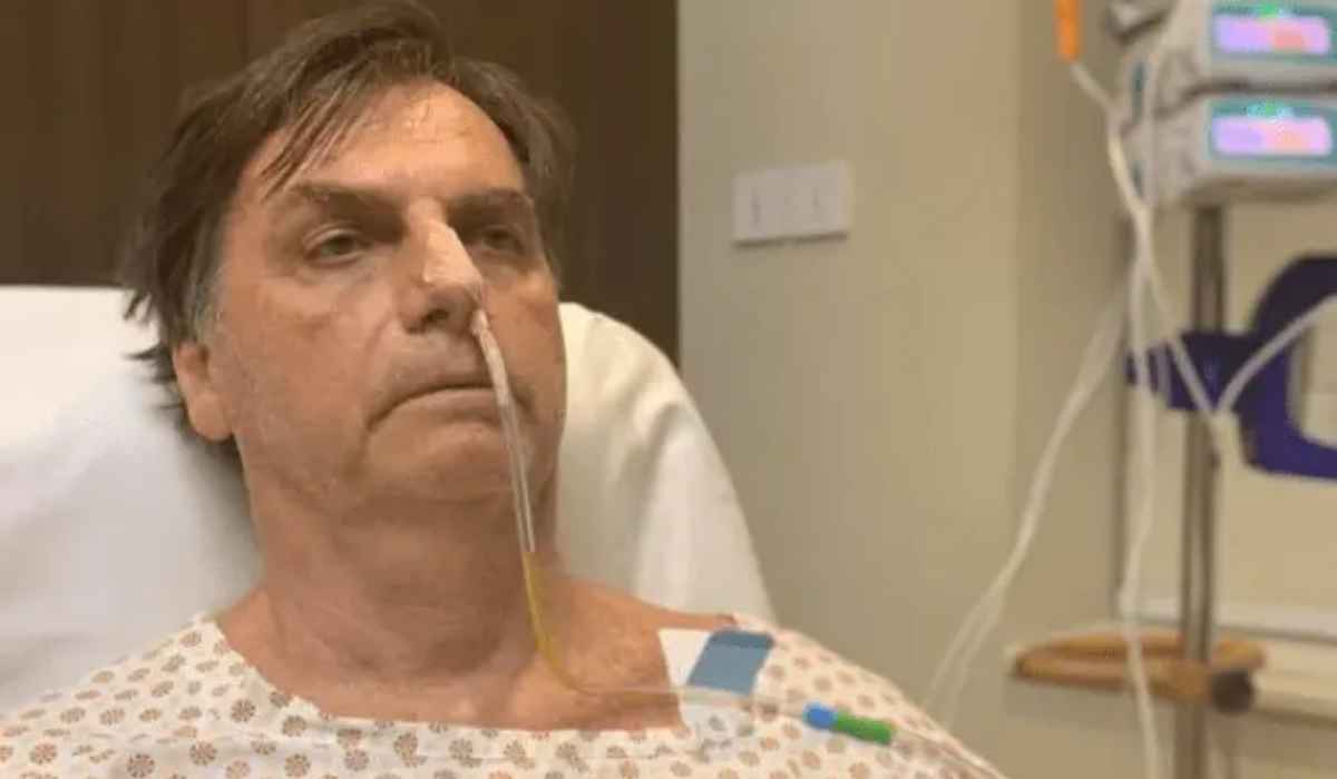 Bolsonaro está estável e tem melhora da função renal, diz boletim médico