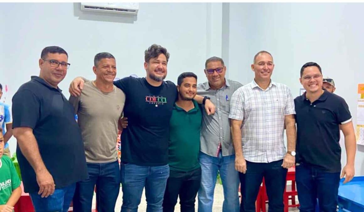 Ao lado de Lauro Hoffmann, Miltinho Boiadeiro acompanha inauguração de nova creche em Palmares Ao lado de Lauro Hoffmann, Miltinho Boiadeiro acompanha inauguração de nova creche em Palmares