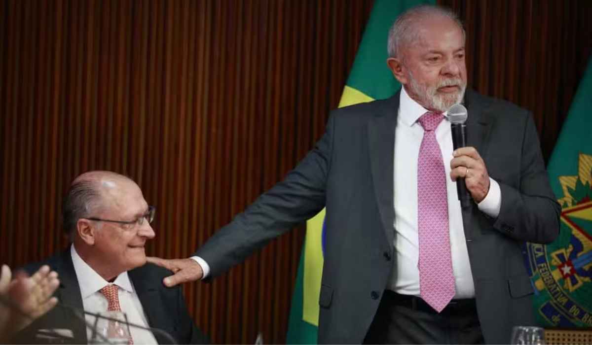 Lula confirma Alckmin como vice na chapa de reeleição