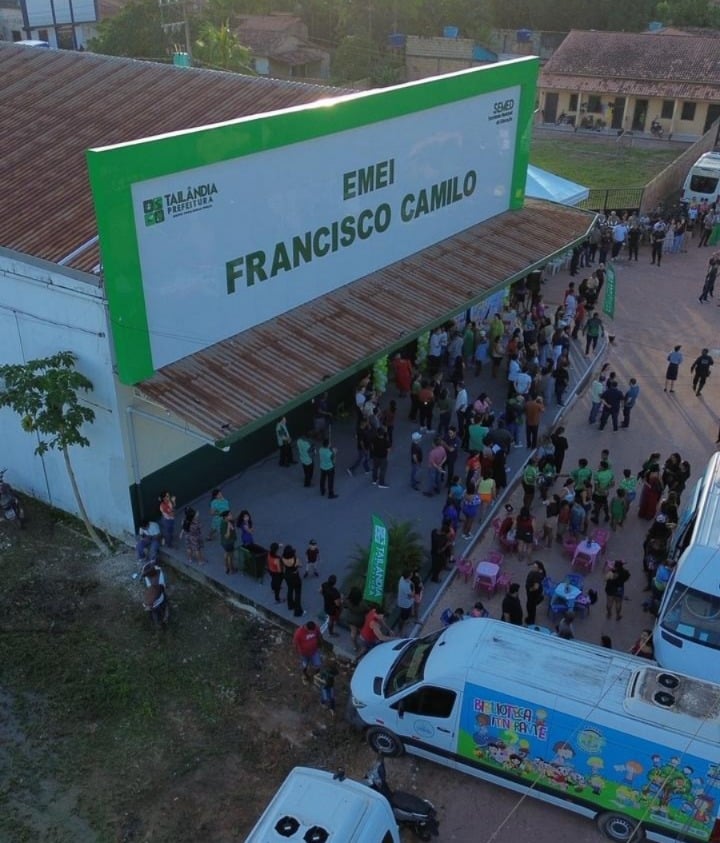 Ao lado de Lauro Hoffmann, Miltinho Boiadeiro acompanha inauguração de nova creche em Palmares