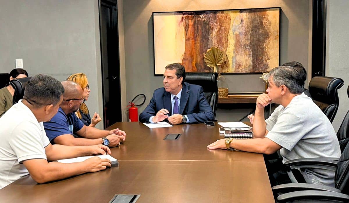 Zeca Pirão reforça interlocução com municípios em dia de votações e articulação política na Alepa