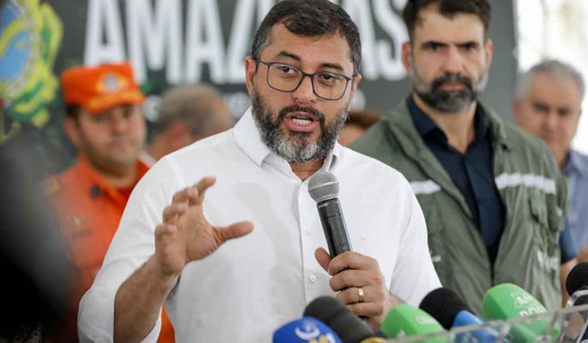 Depois de negar que deixaria o cargo, governador do Amazonas renuncia