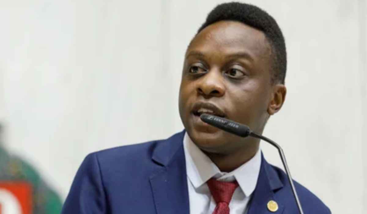 Deputado Guto Zacarias admite erro após sugerir aborto a ex