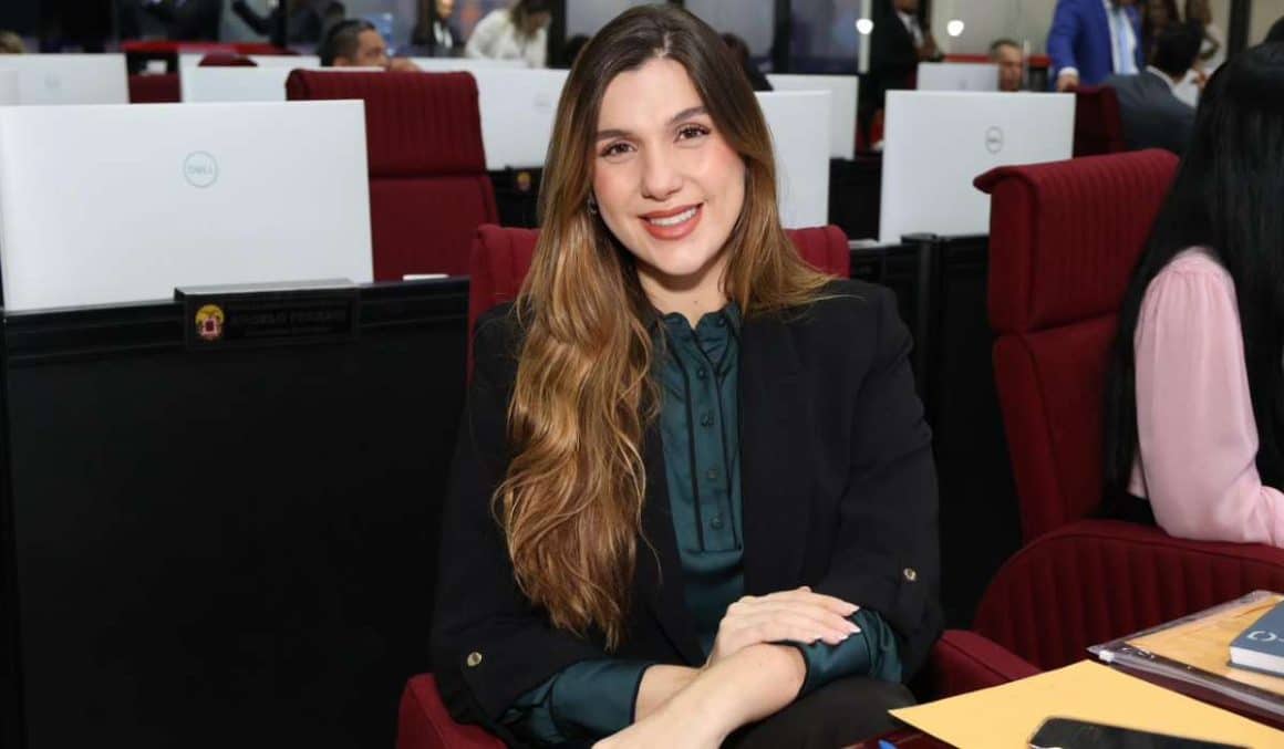 Mandato da deputada Paula Titan busca melhorias na sinalização da PA-322 Mandato da deputada Paula Titan busca melhorias na sinalização da PA-322